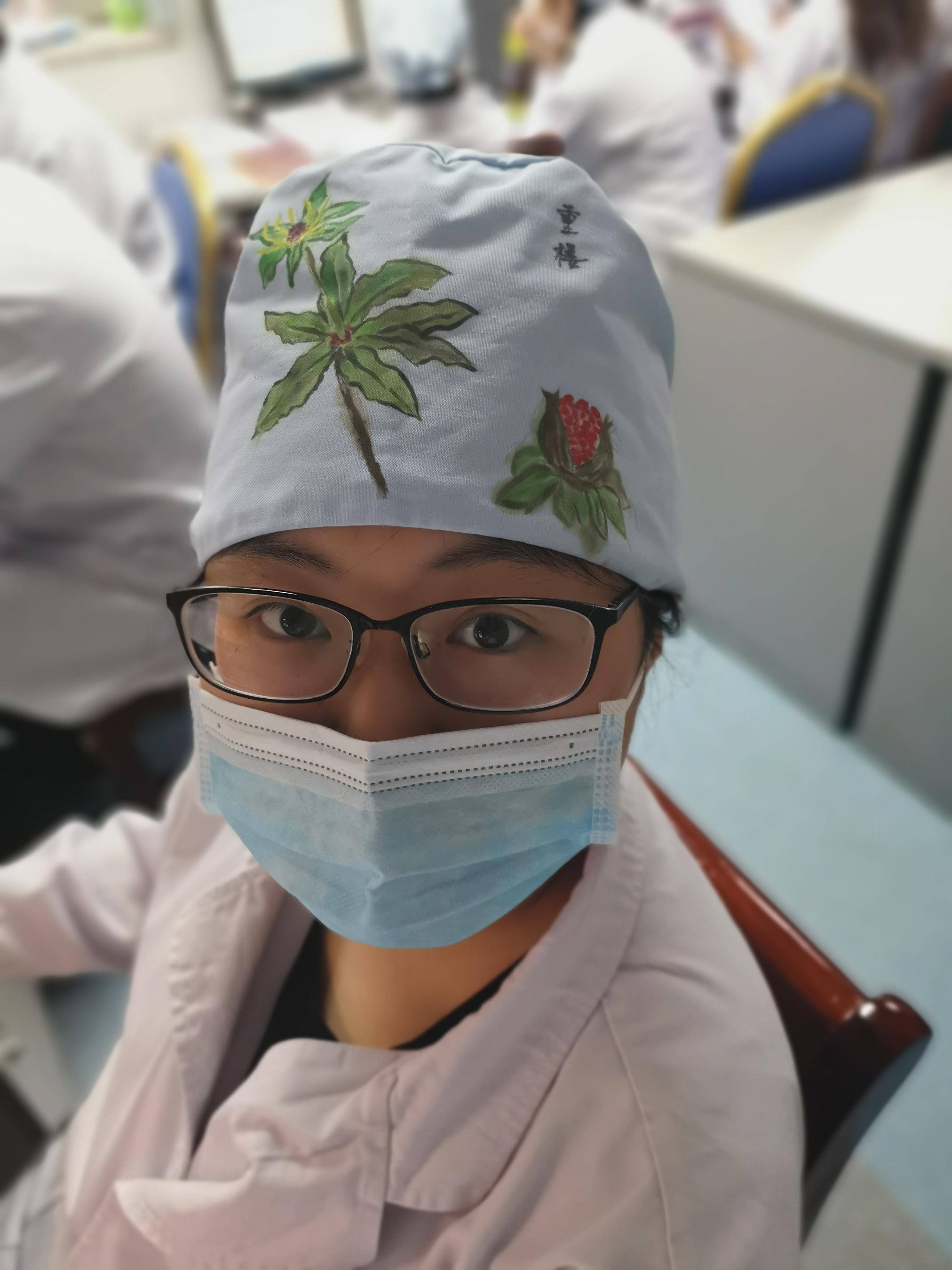 很别致的”草帽“。图片由江苏省肿瘤医院提供。